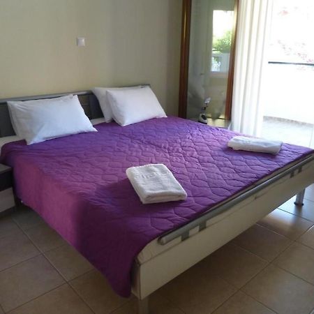 Anesis Apartments Agia Marina  외부 사진
