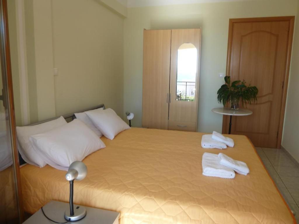 Anesis Apartments Agia Marina  외부 사진