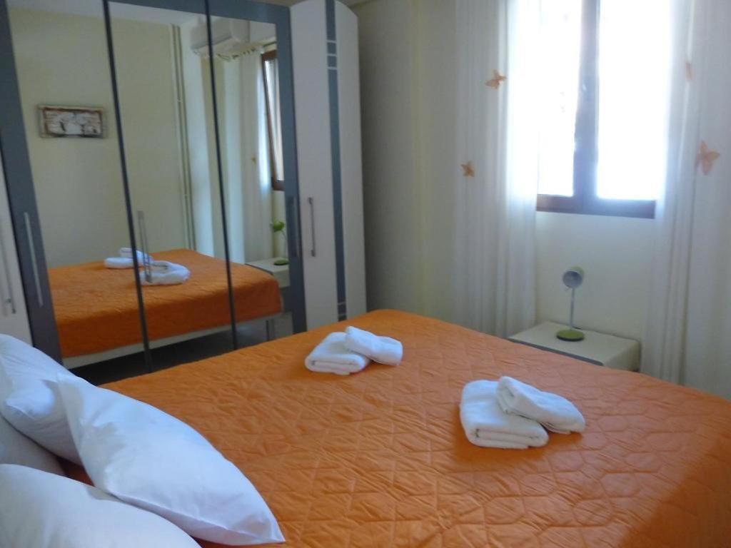 Anesis Apartments Agia Marina  외부 사진